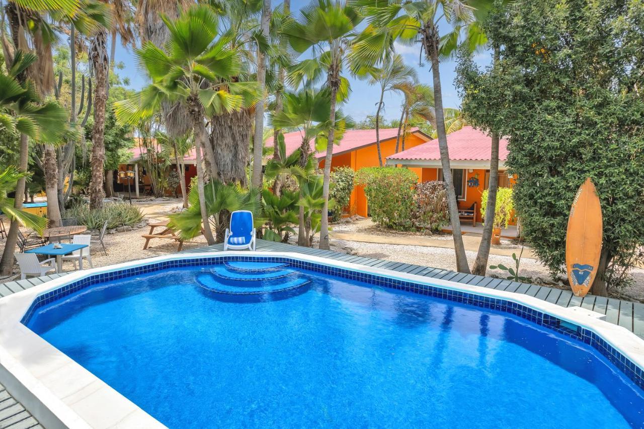 Tropical Divers Resort Кралендижк Екстериор снимка