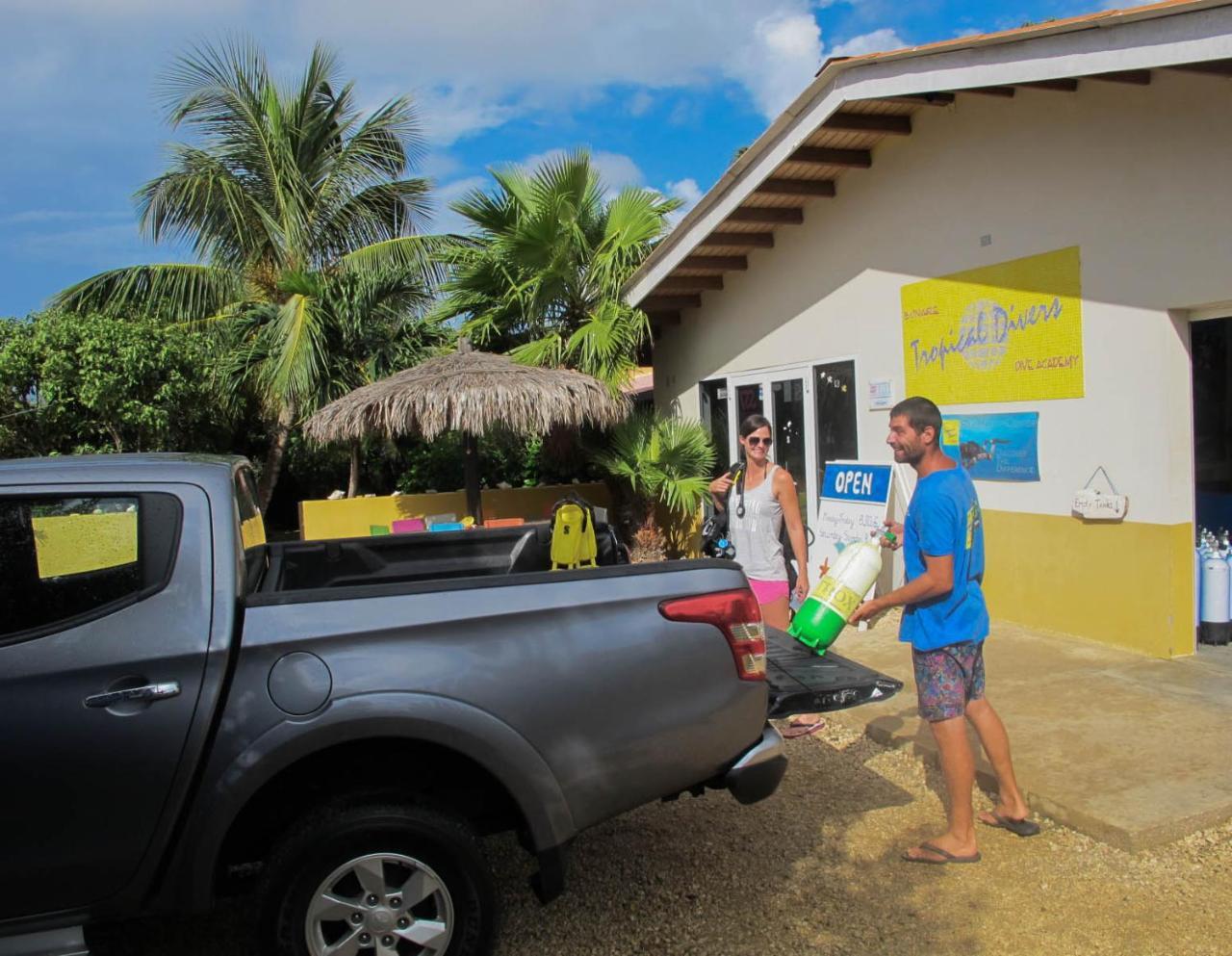 Tropical Divers Resort Кралендижк Екстериор снимка